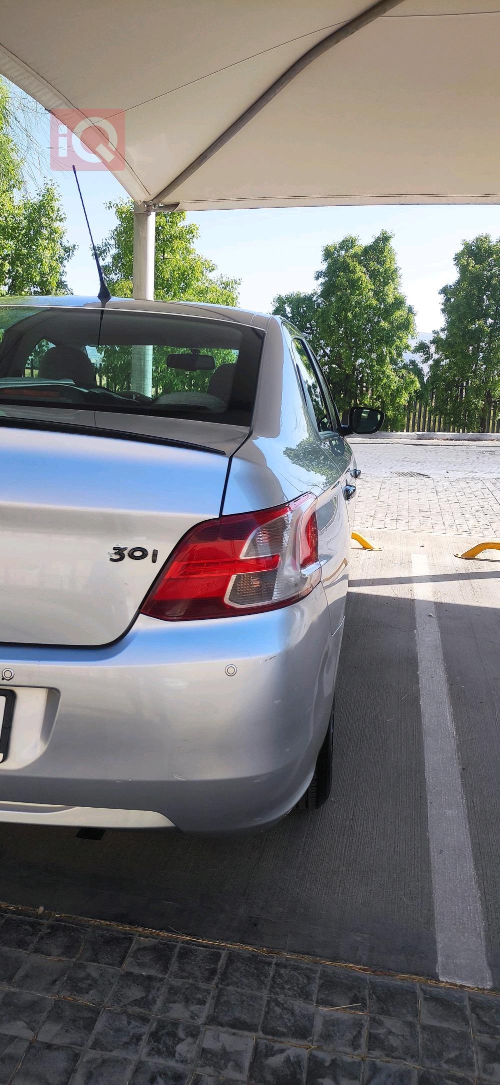Peugeot 301
